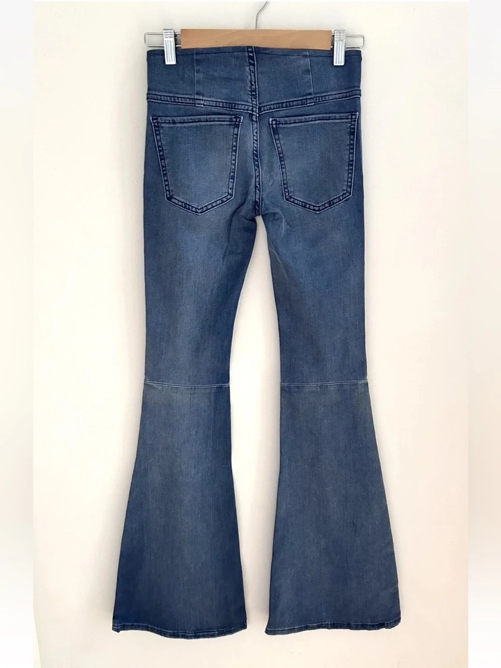 Free People We The Free Blue Faded Penny Pull On Flare Jeans NWOT Size 24